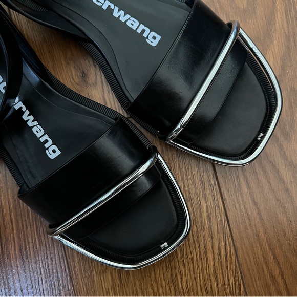 ALEXANDER WANG Sora Halo Flat Leather Sandals in Black - Picture 6 of 9